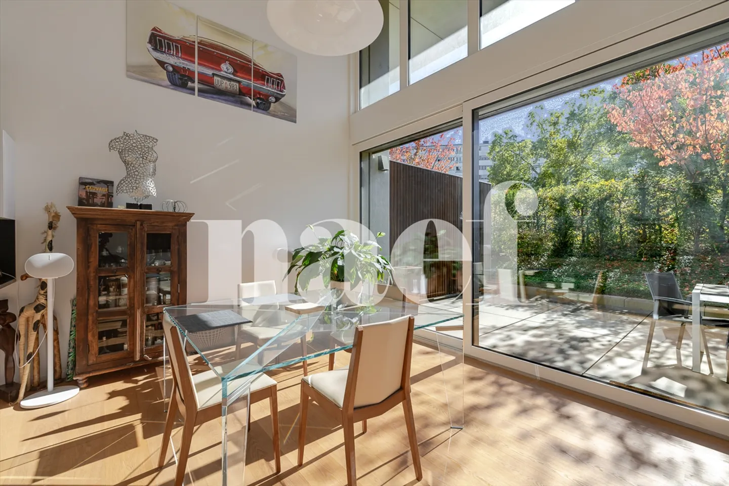 Superb 5.5-room duplex with terrace and exclusive amenities - Photo 3 of 13