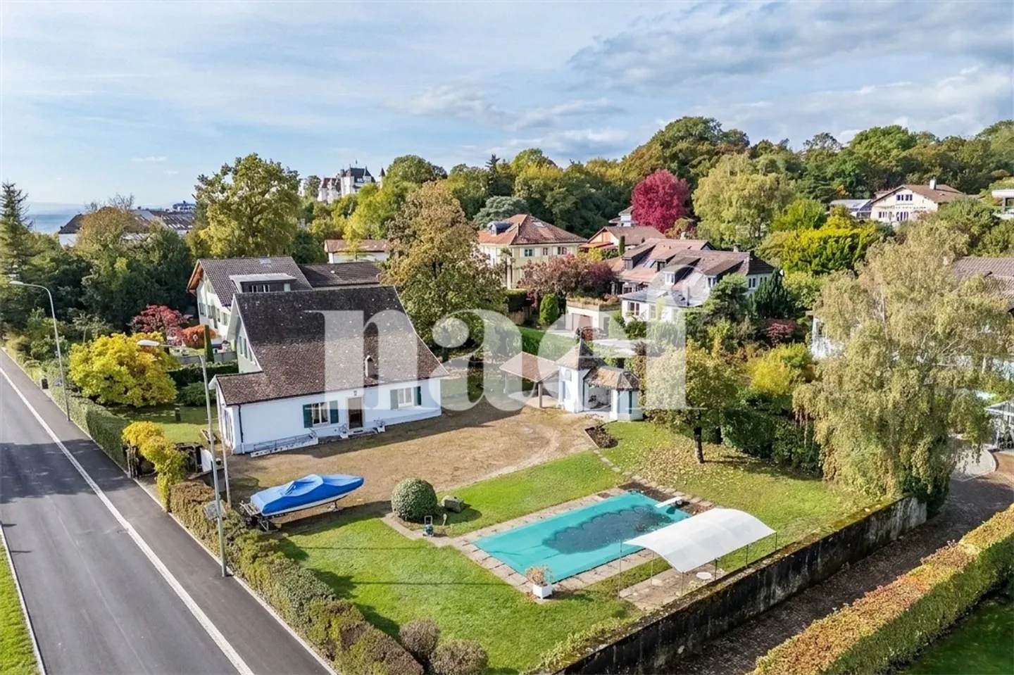 Exclusive? Individual villa to renovate with swimming pool, large plot and privileged access to Lake Geneva - Photo 3 of 3