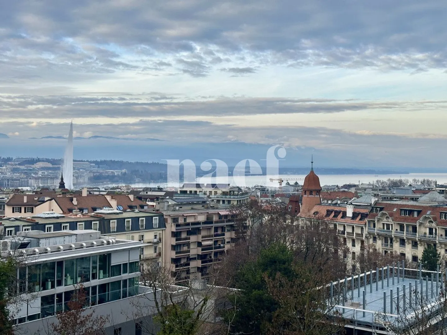 Superbe vue lac - quartier résidentiel prisé - grands balcons - Photo 1 sur 13