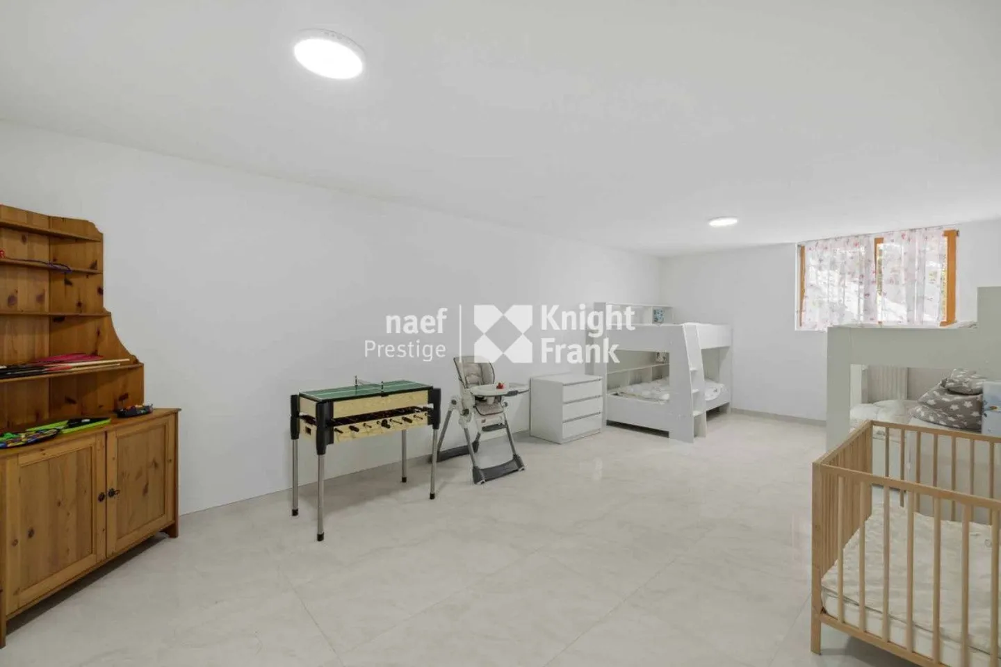 Magnificent 6.5-room villa - Photo 11 of 13