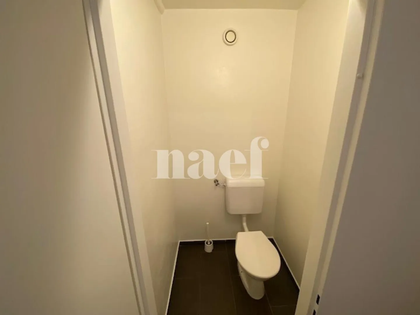 Appartement au rez-de-chaussée avec terrasse - Photo 7 sur 8