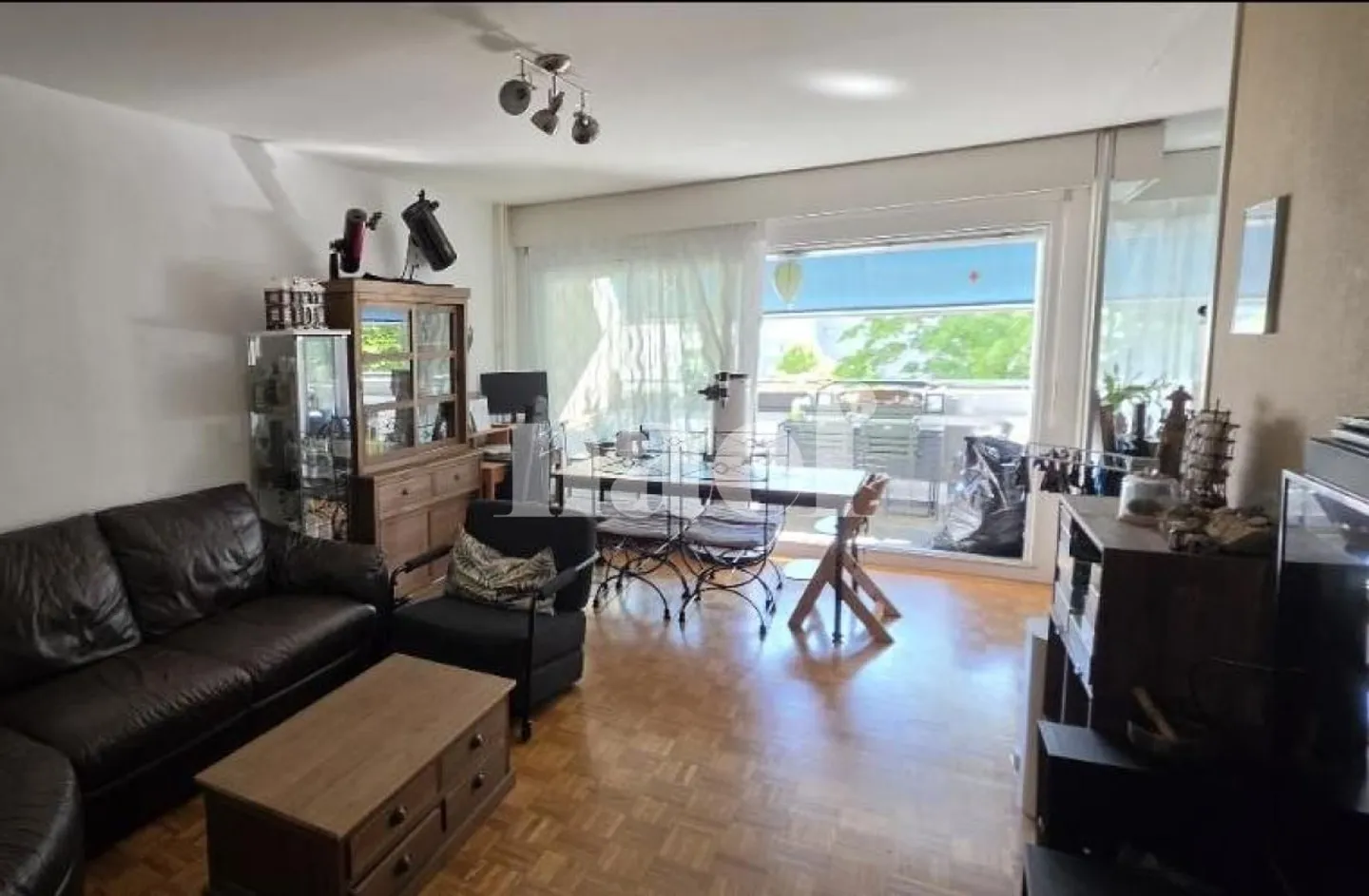 Appartement Confortable avec Cuisine Équipée - Photo 4 sur 9