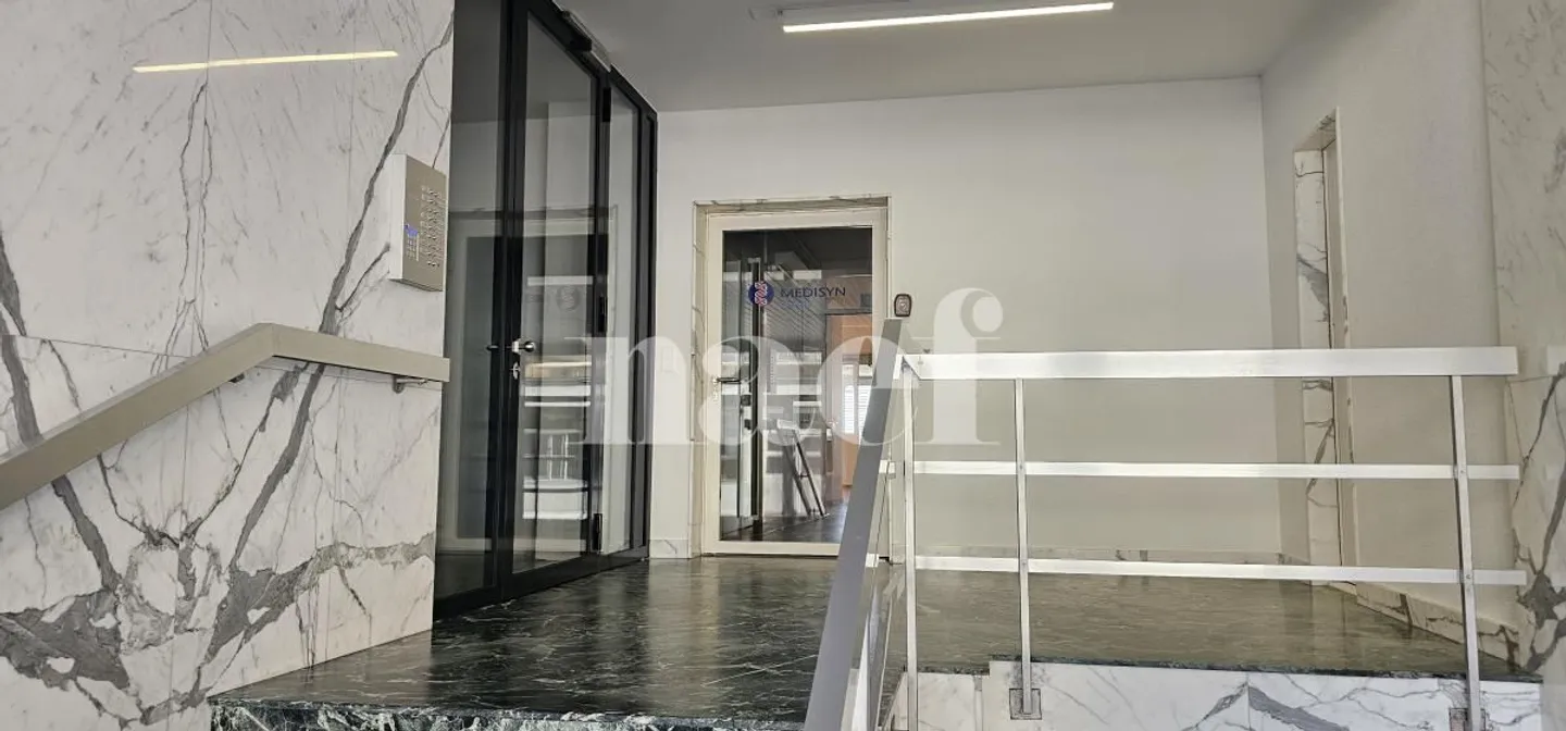 Ideal surface for well-being activity – 336 m² – Ouchy - Photo 2 of 2