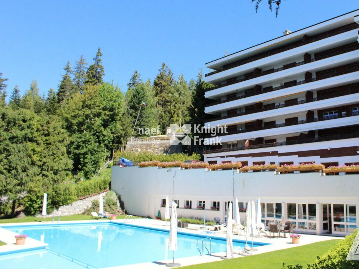 Apartment for rent in Crans-Montana - Photo 1 of 10