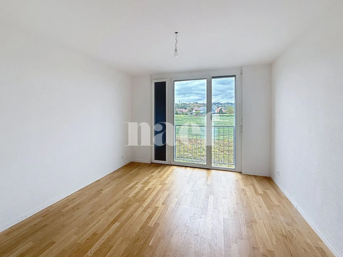 Apartment - Photo 5 of 7