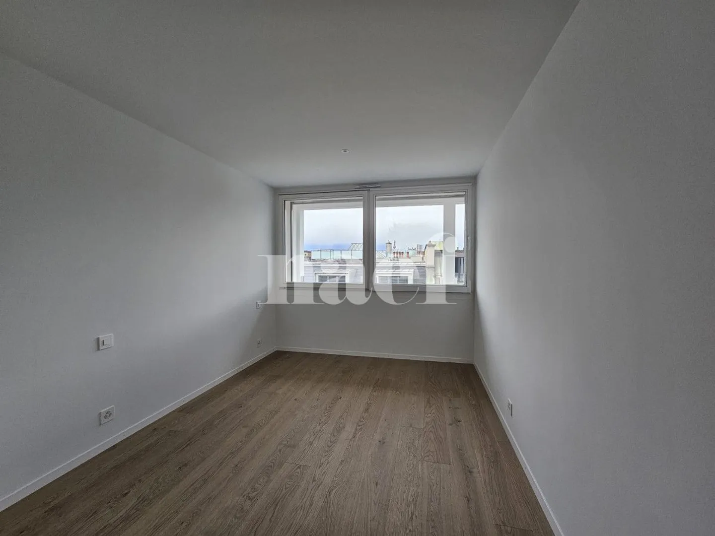 New Apartment in Eaux-Vives - Photo 3 of 12