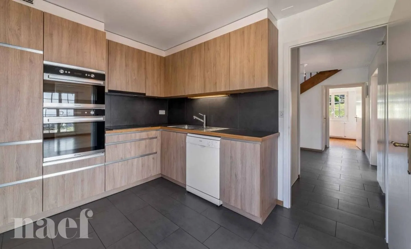 Casa di 200 m2 con giardino e vista sul lago - Foto 5 di 13
