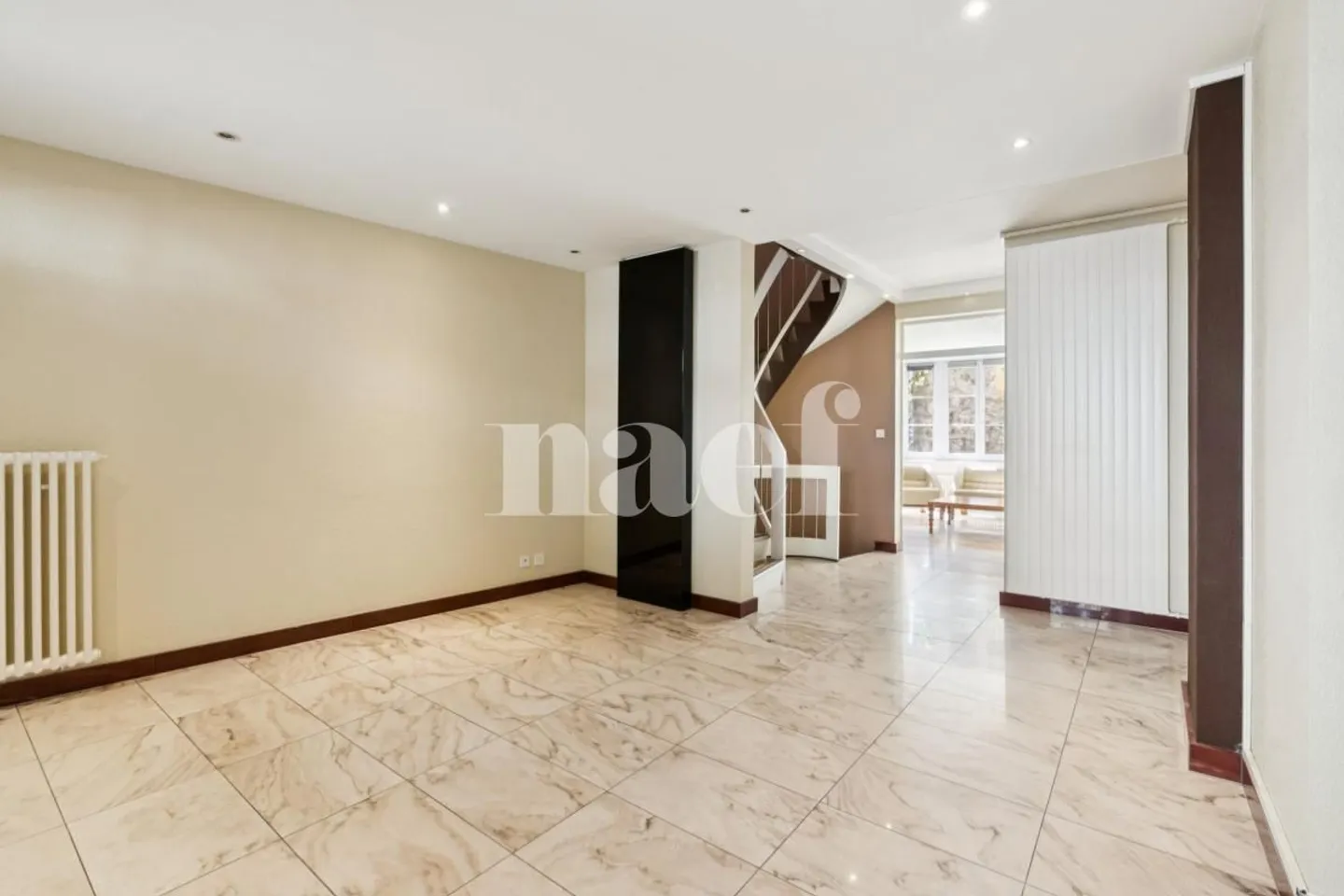 In affitto - Spazio commerciale eccezionale nel cuore di Neuchâtel - Foto 1 di 12