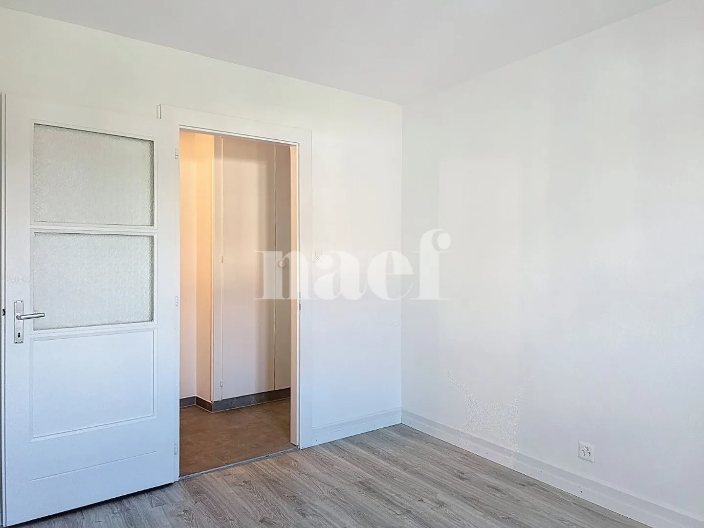 Bellissimo appartamento di 2 stanze completamente ristrutturato - Foto 3 di 6