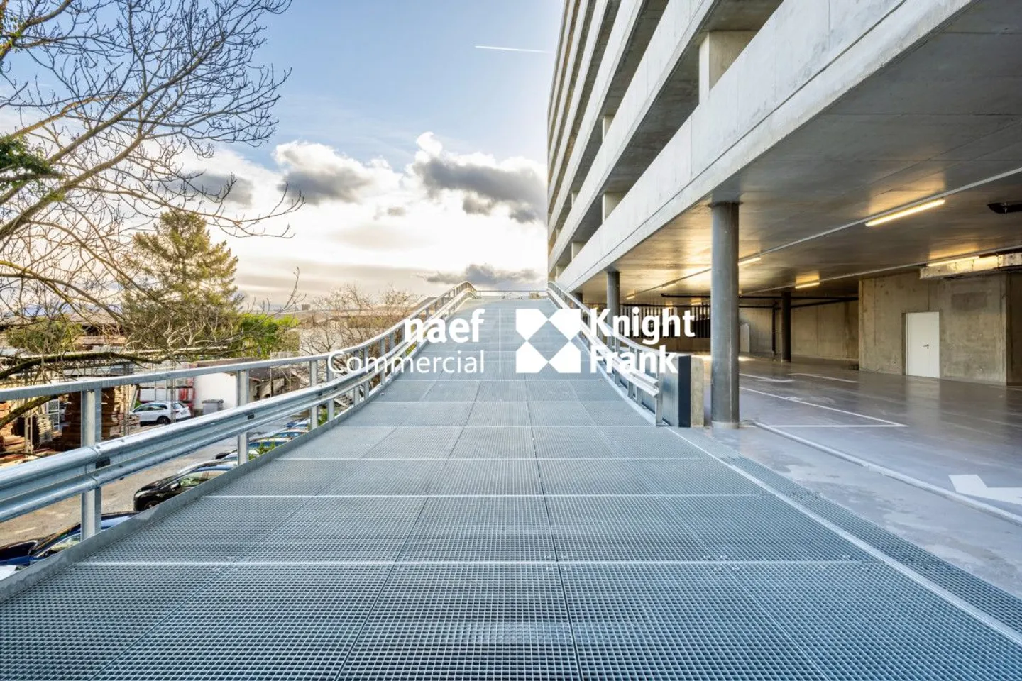 Superficie versatile di 738 m² - Meyrin/Satigny - Ideale per uffici, showroom, commercio o laboratorio - Foto 2 di 3