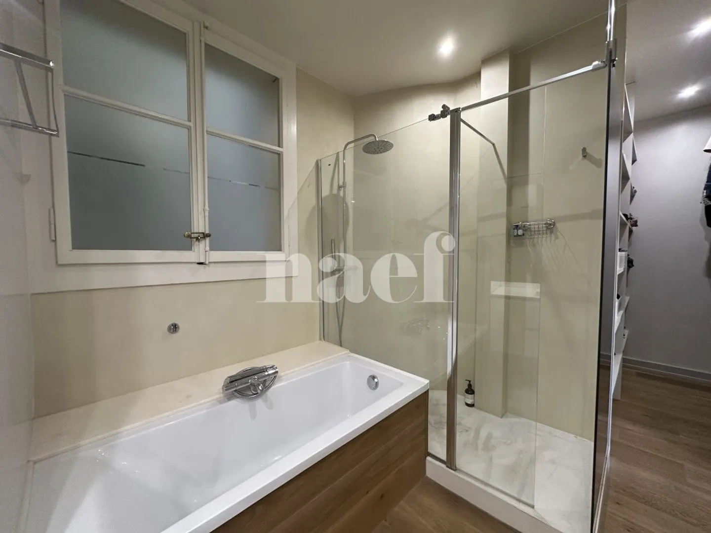 Appartement de prestige, meublé ou non, à côté de l'Eglise Russe - Photo 10 sur 12