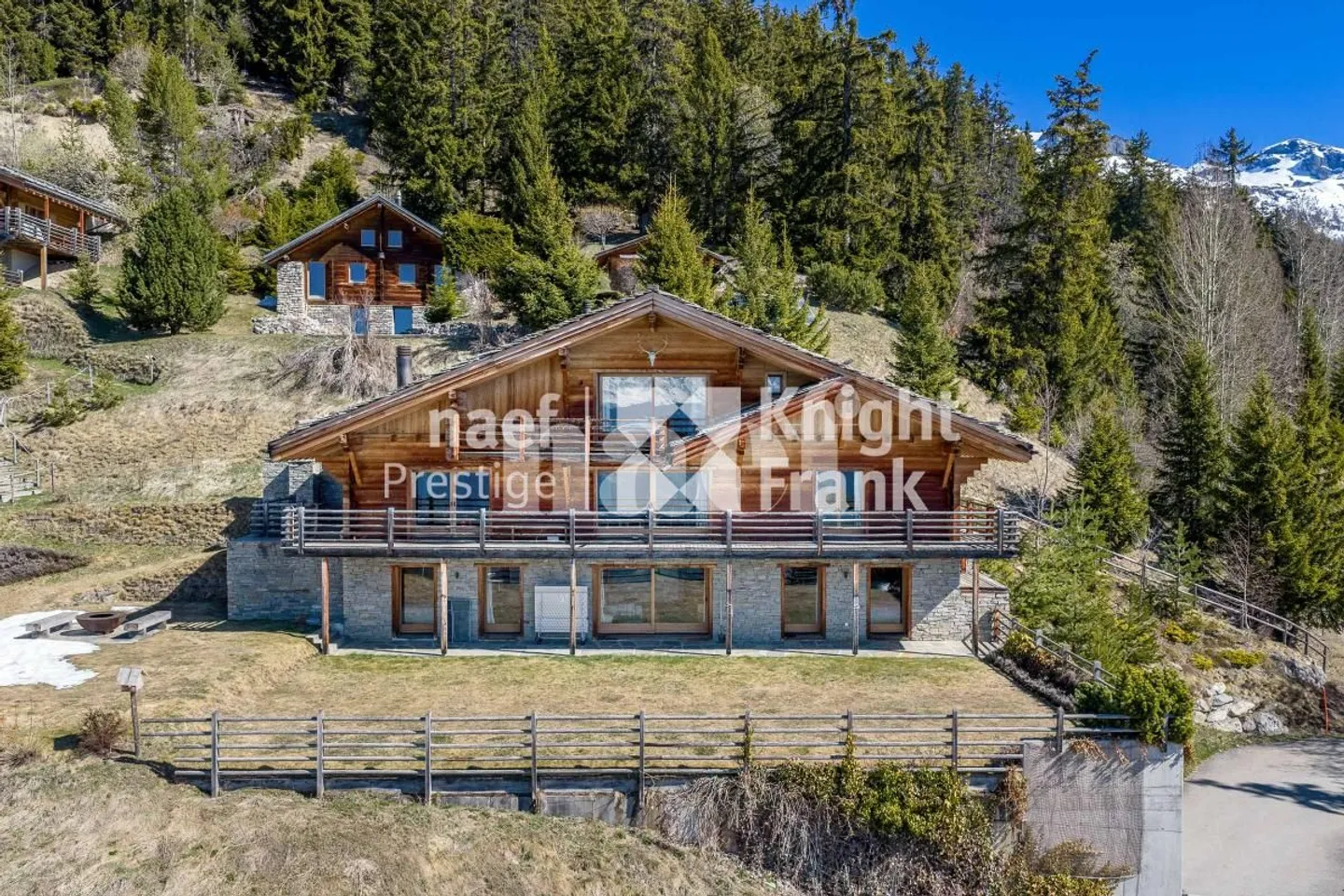 Chalet eccezionale ad Aminona. - Foto 1 di 11