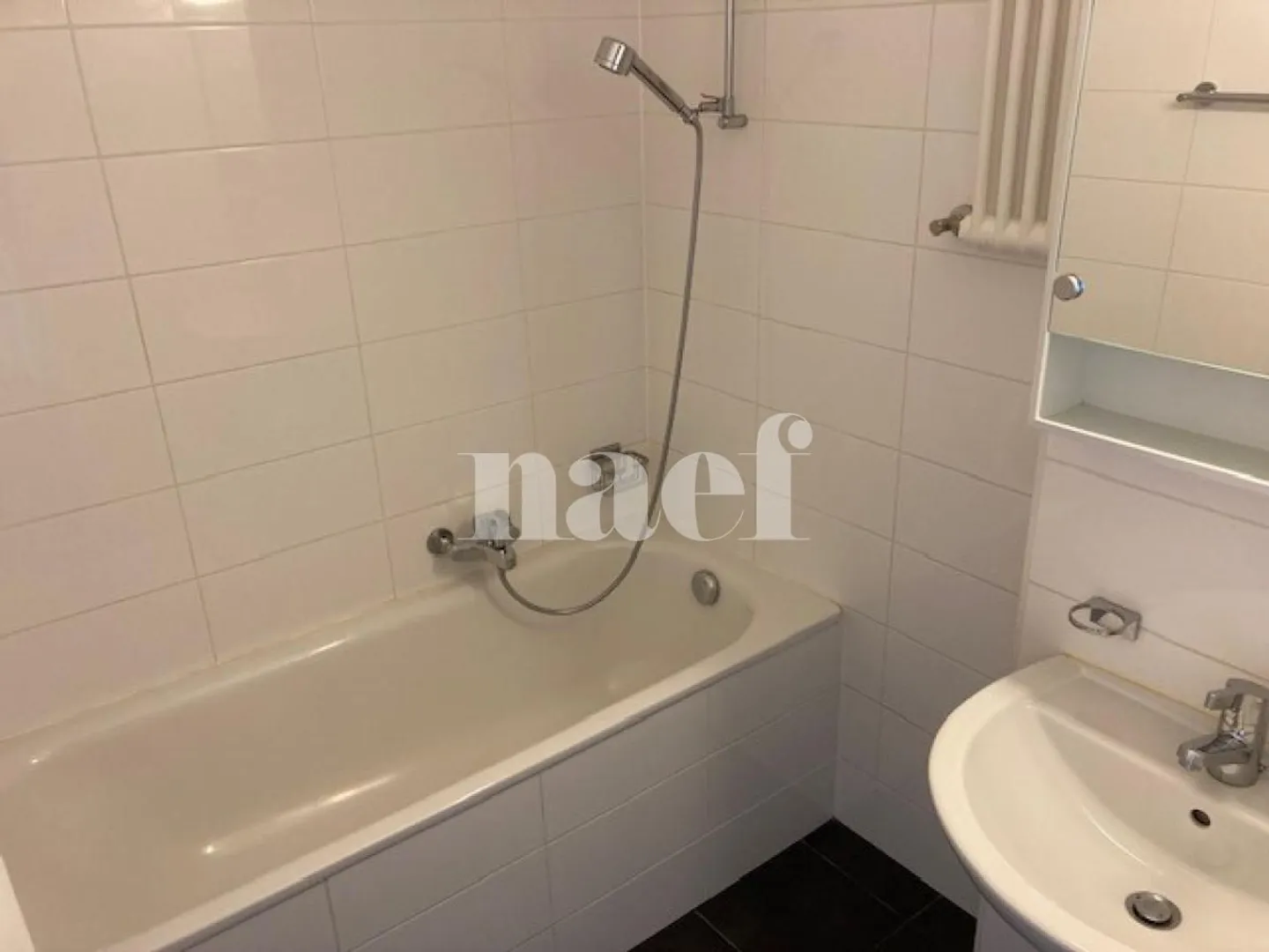 Apartment - Photo 7 of 9