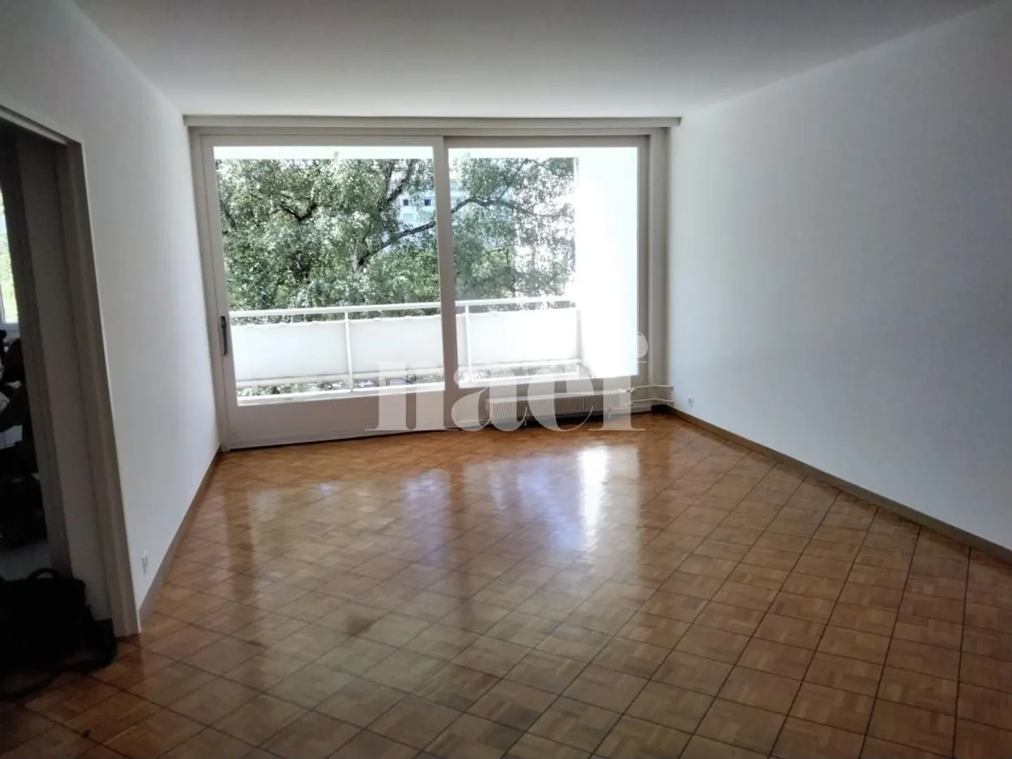 Appartement Charmant Près du Parc - Photo 4 sur 8