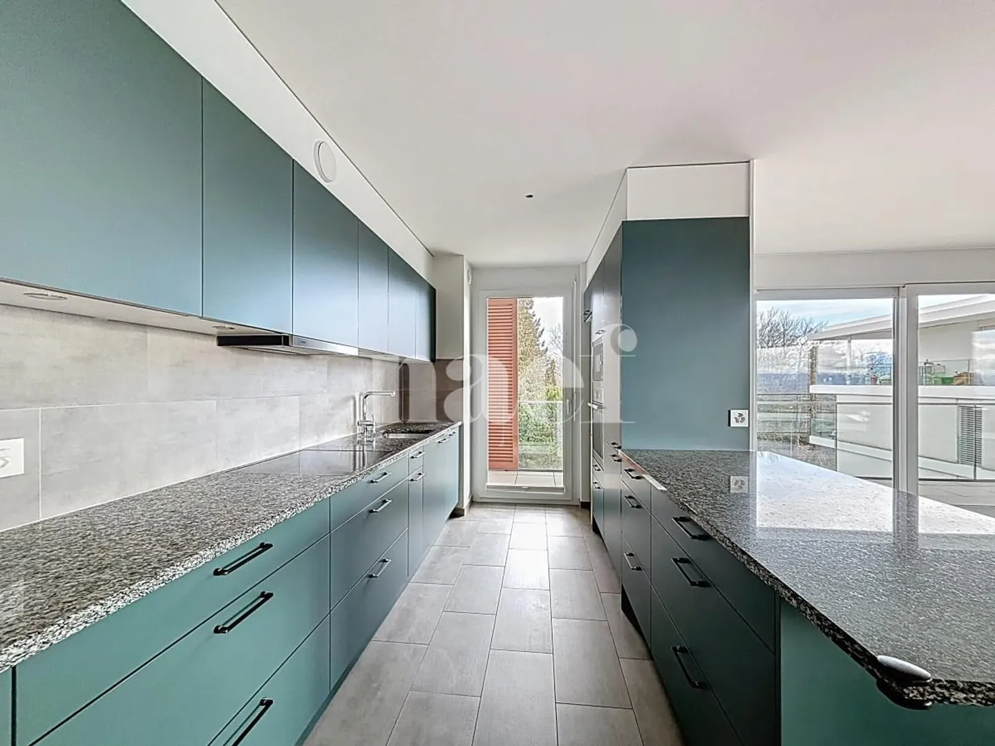 Appartamento di lusso con vista lago - Foto 3 di 13