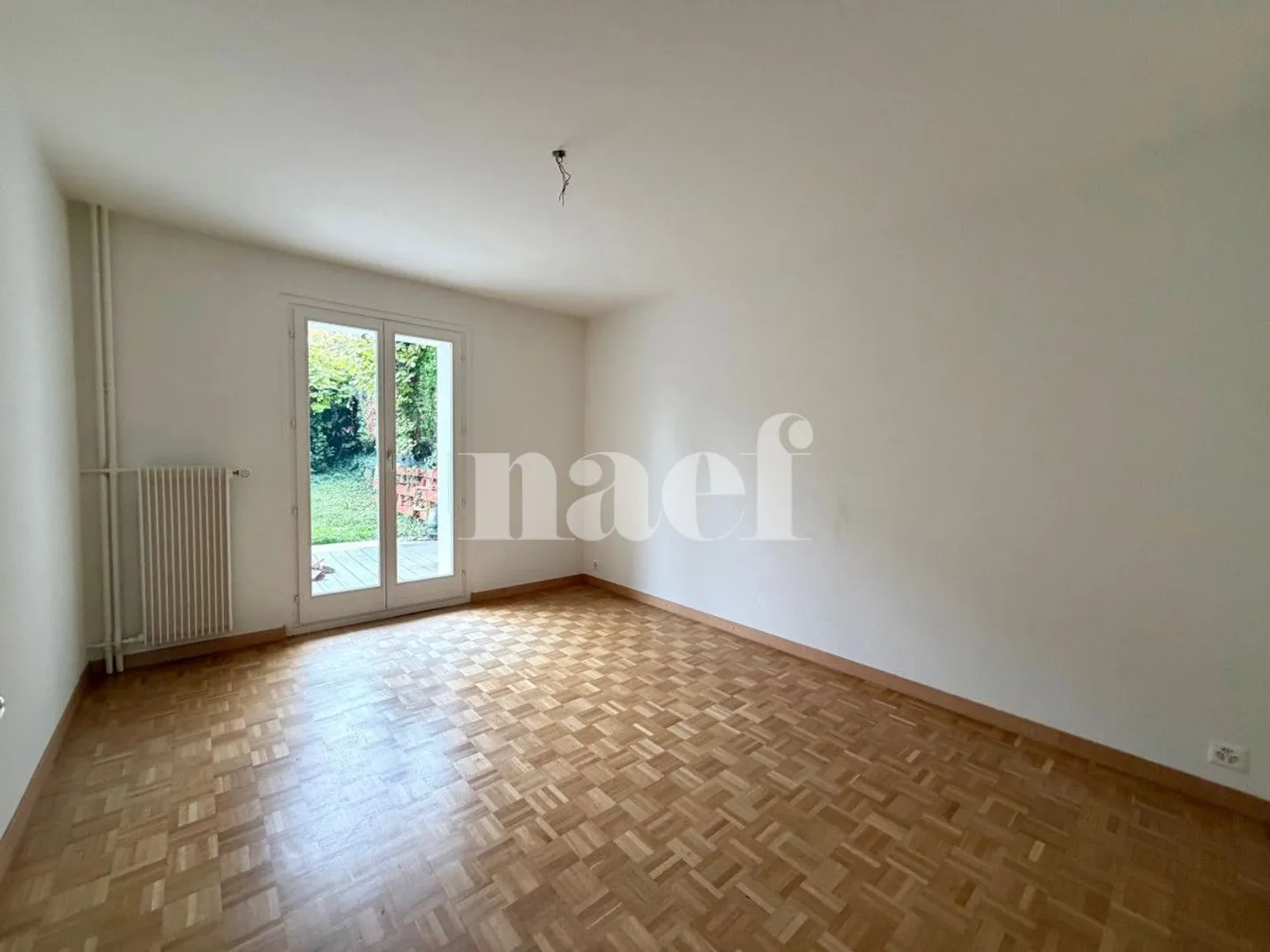 Bel appartement à Anières avec terrasse - Photo 2 sur 6