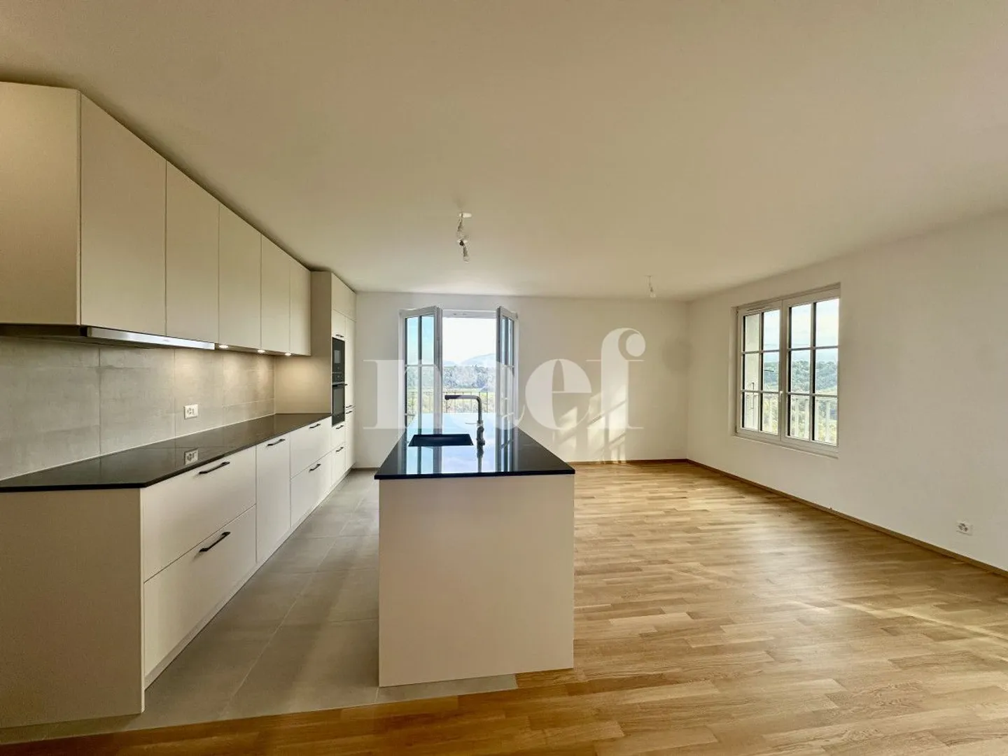 Duplex luminoso con vista panoramica - Foto 3 di 13