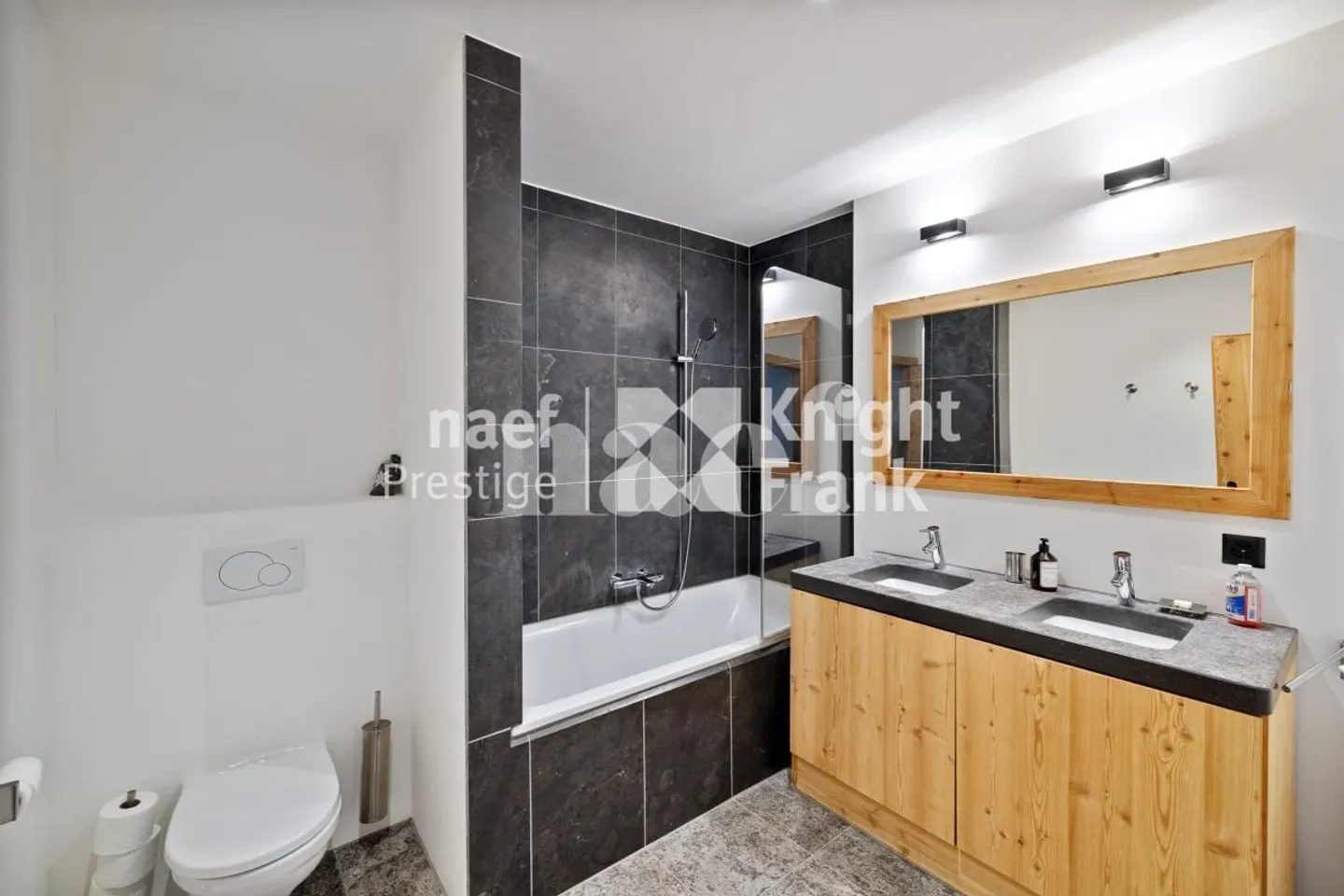 Chalet eccezionale ad Aminona. - Foto 9 di 11