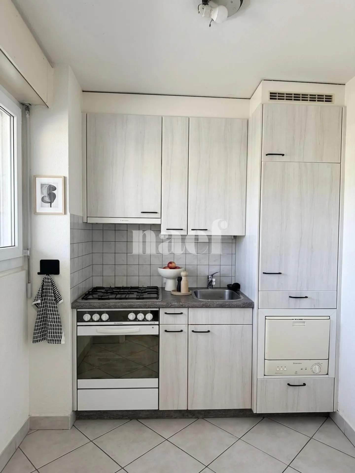 2-room apartment - Photo 3 of 4