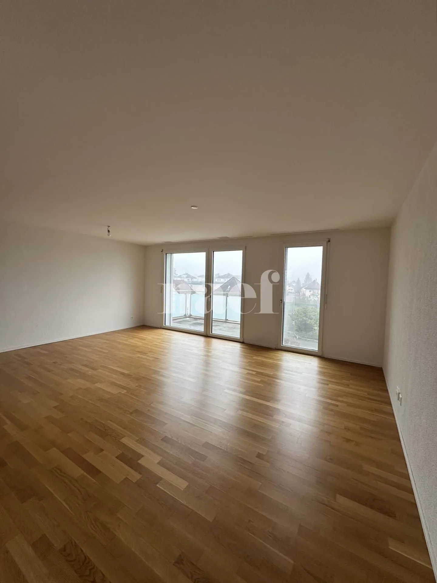 Appartement 4.5 pièces avec balcon - Foto 2 di 8