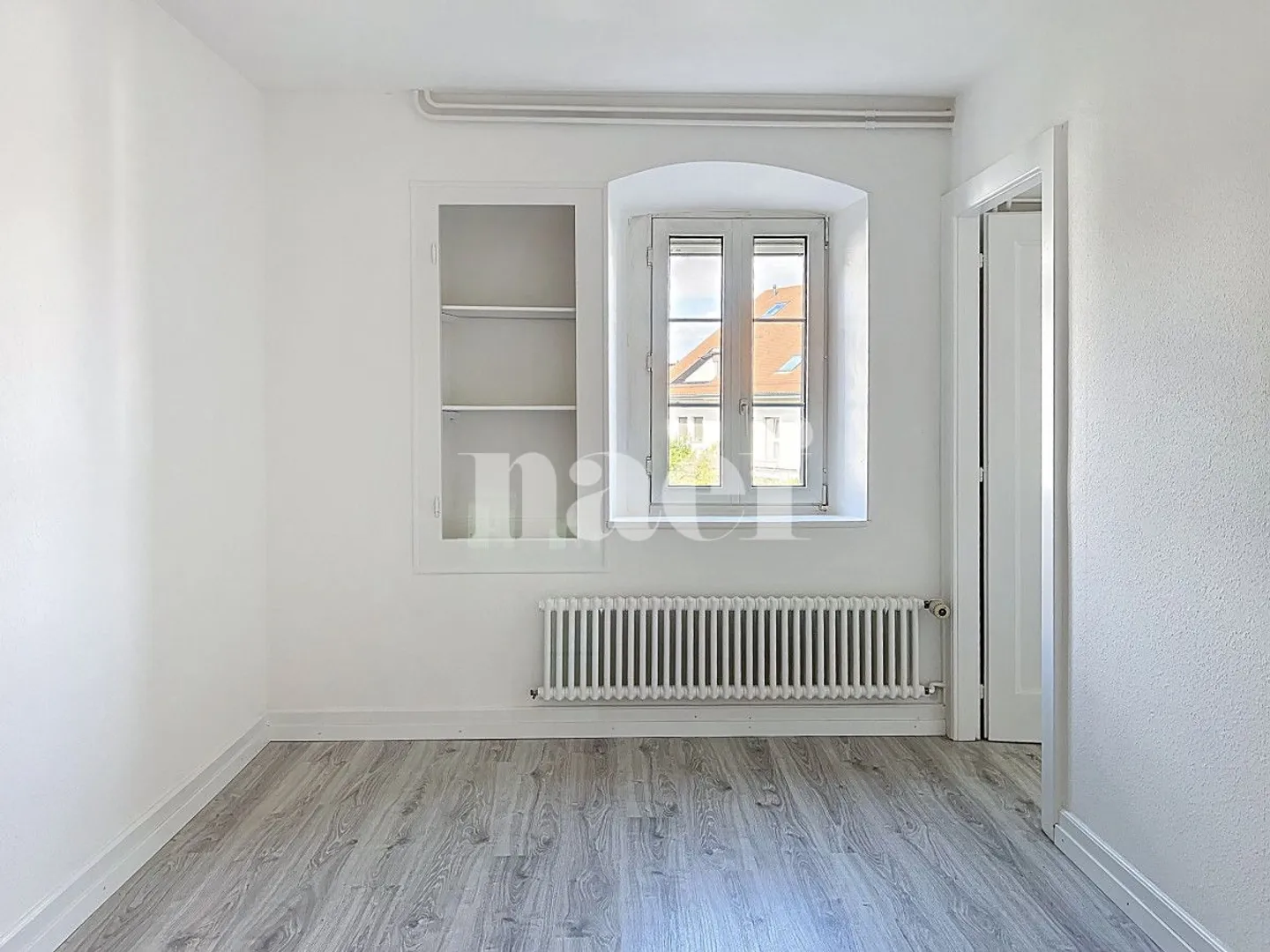 Bellissimo appartamento di 2 stanze completamente ristrutturato - Foto 2 di 6