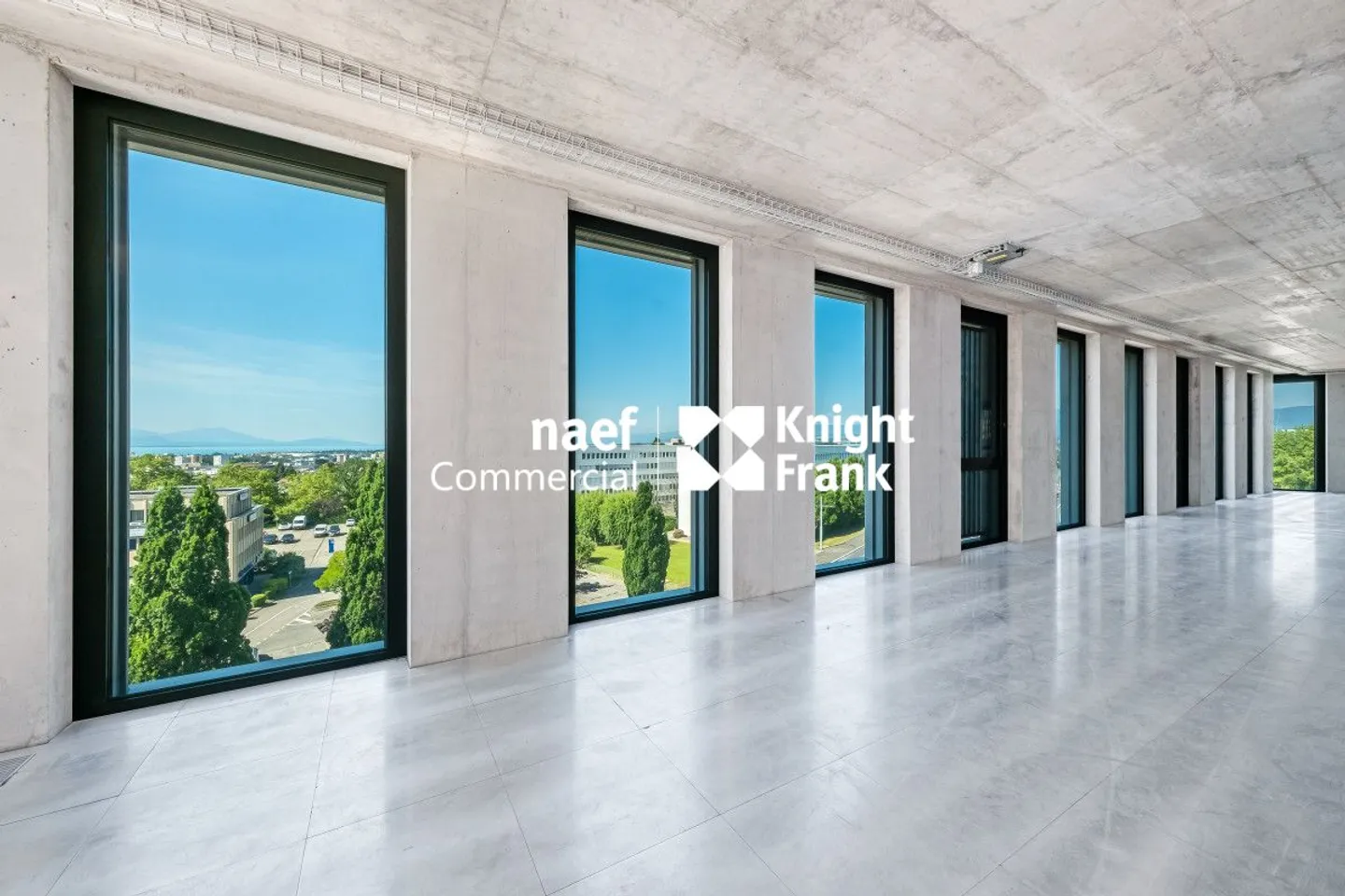 Rooftop de 219 m2 avec terrasse et vue sur le lac - Photo 4 sur 9