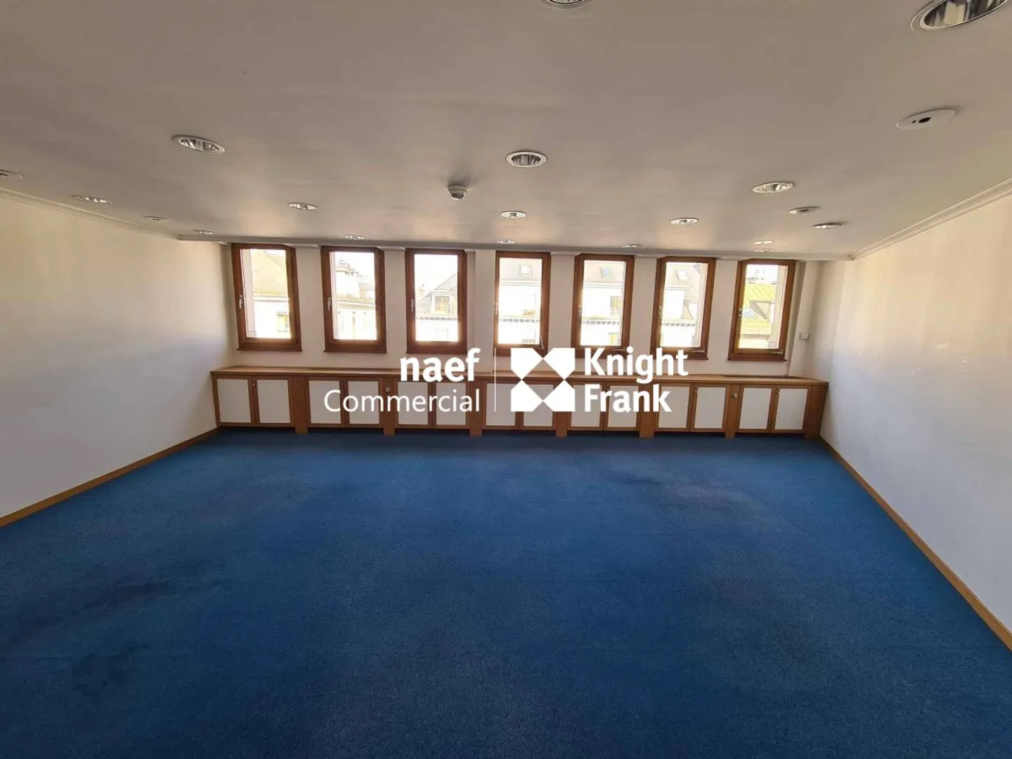 Chantepoulet - Bureau de 266m² aux derniers étages - Photo 3 sur 13