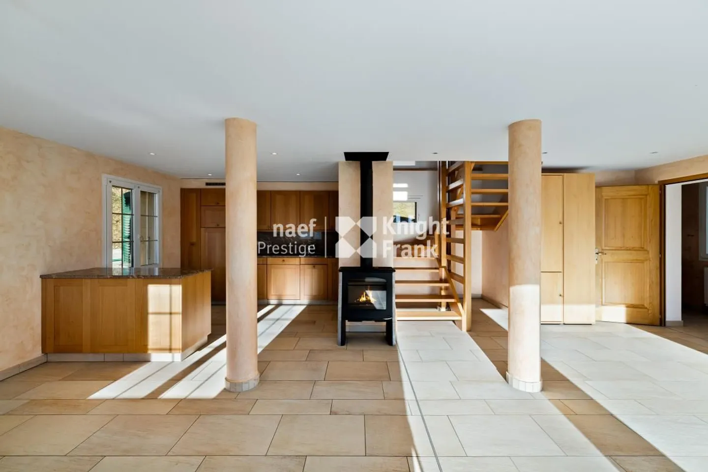 Beautiful family villa in Randogne - Photo 5 of 10