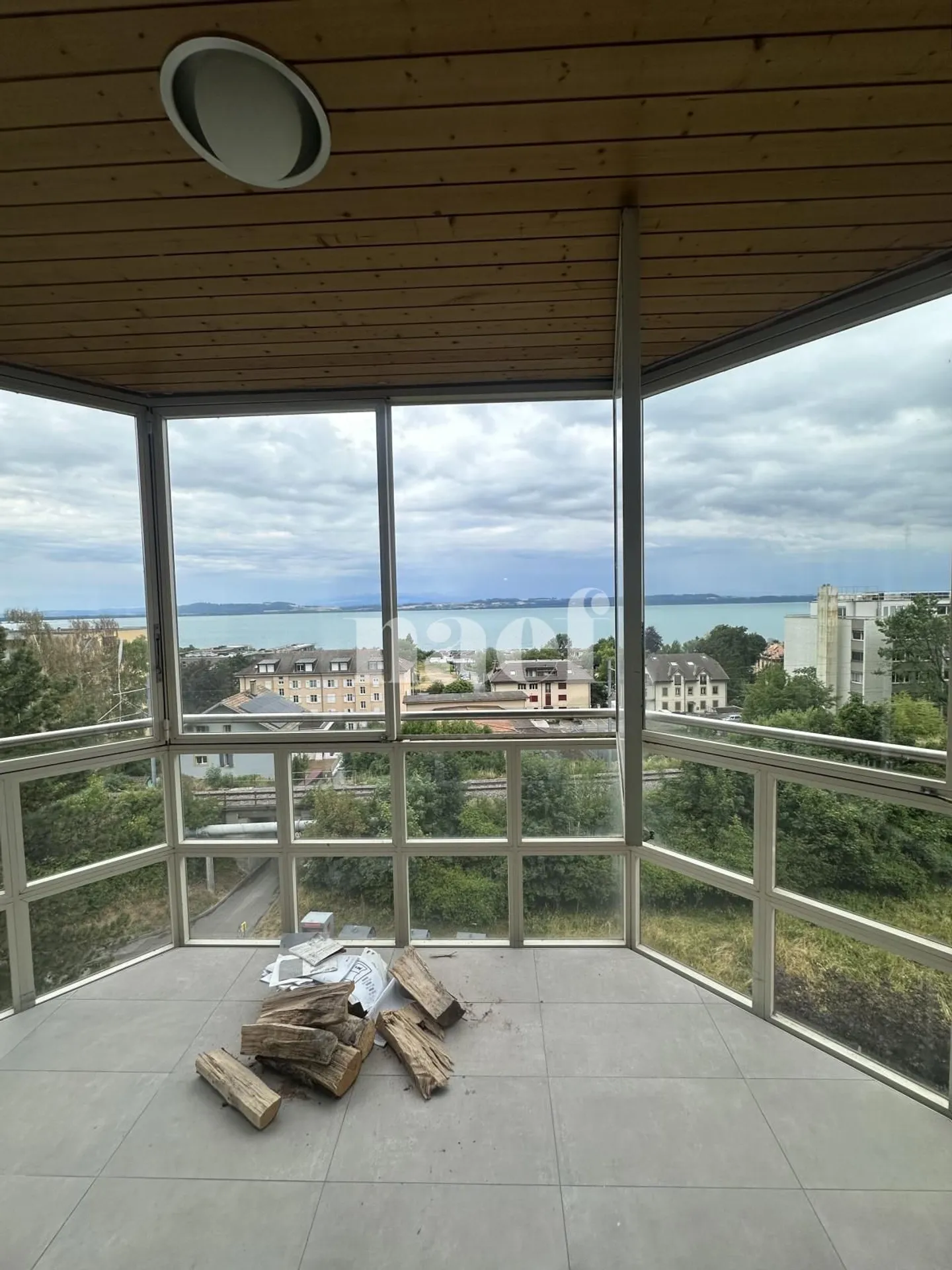 Renovated Apartment with Lake View - Photo 6 of 10