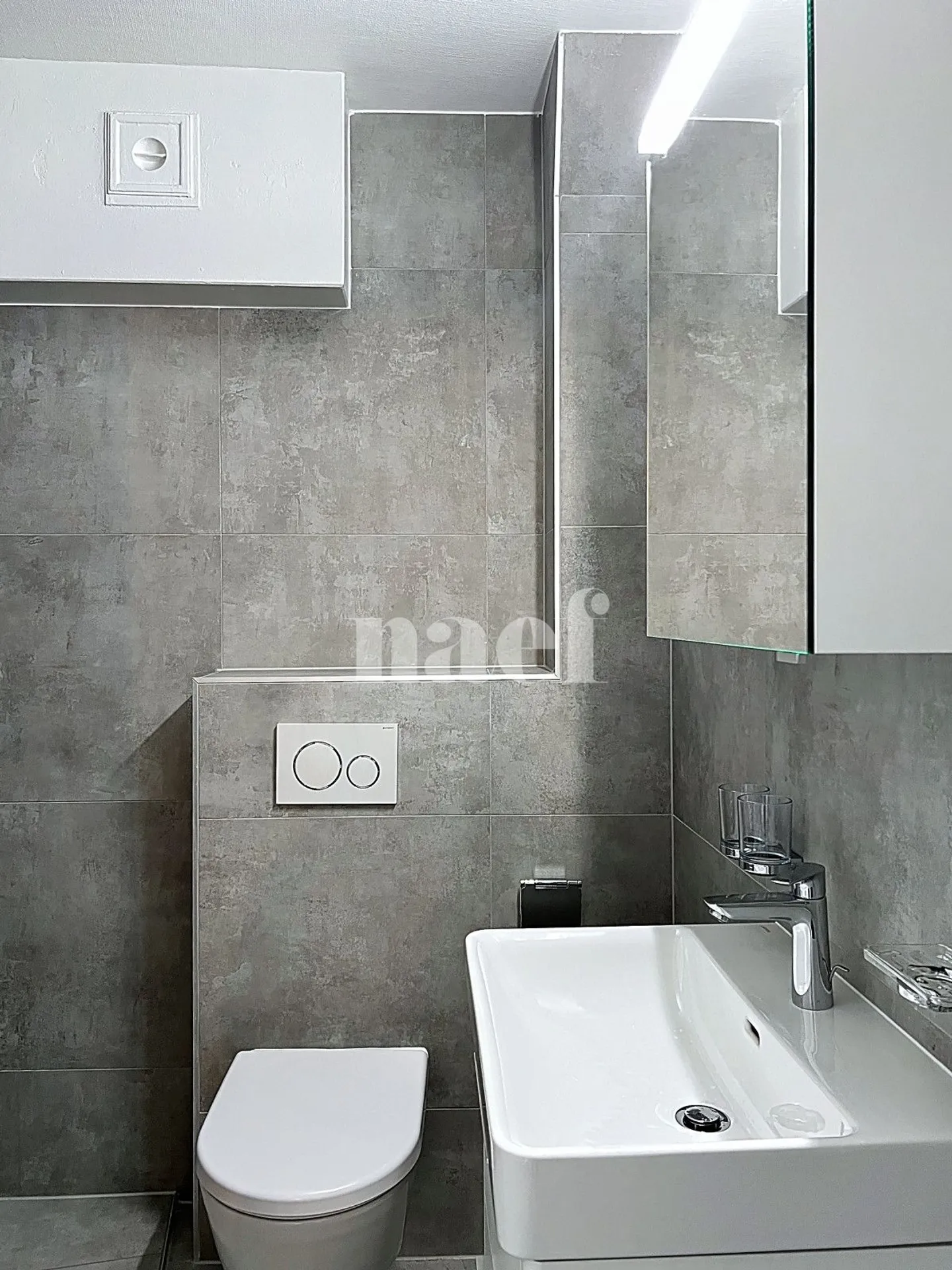 Bellissimo appartamento di 2 stanze completamente ristrutturato - Foto 6 di 6