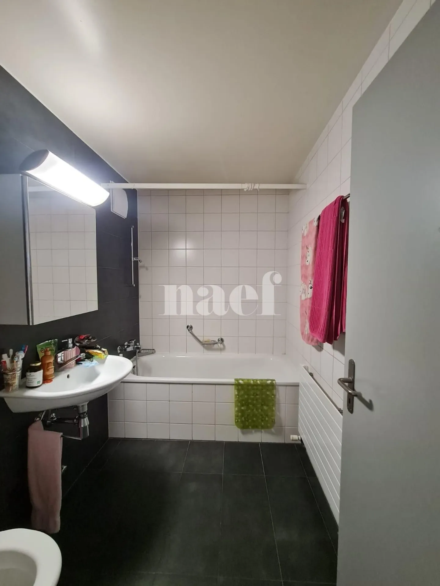 Appartement de 4.5 pièces au 1er étage - Photo 7 of 8