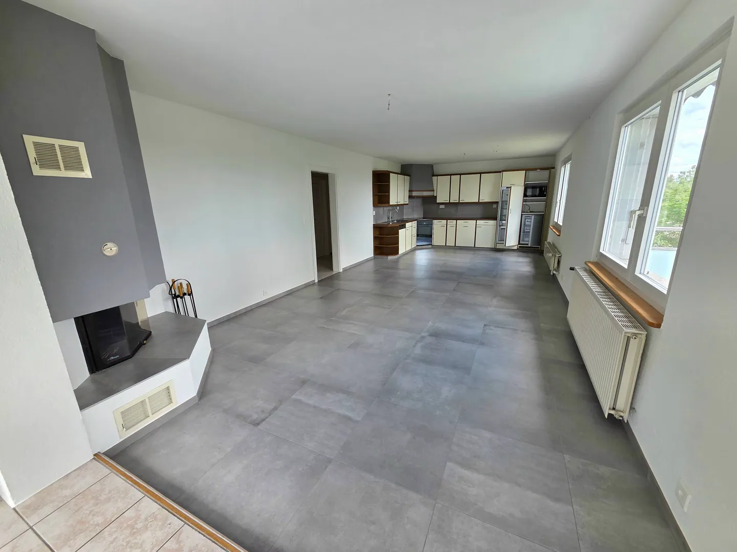 Charmantes 3,5-Zimmer-Haus mit Terrasse, Garten und atemberaubendem Blick - Les Geneveys-sur-Coffrane (Val-de-Ruz) - Foto 2 von 11