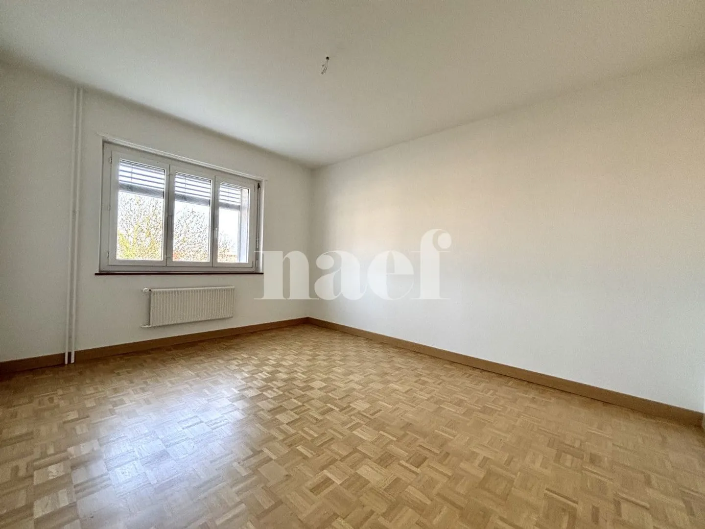 Appartement rénové de 4 pièces avec grand balcon - Photo 6 of 9