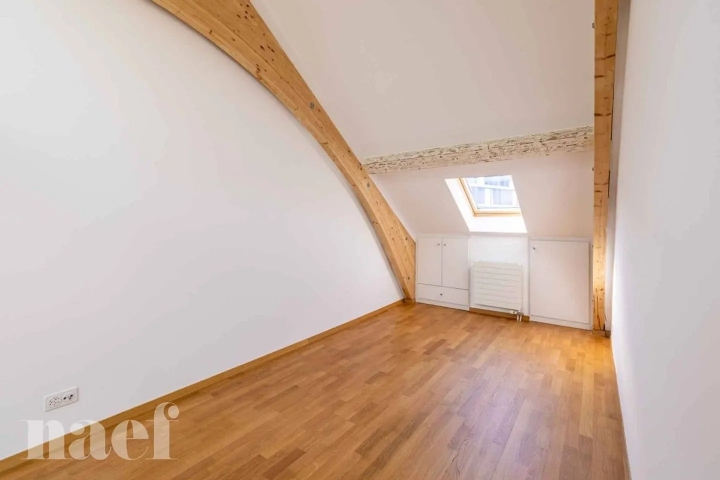 Schöne Wohnung in einem historischen Gebäude - Foto 8 von 13