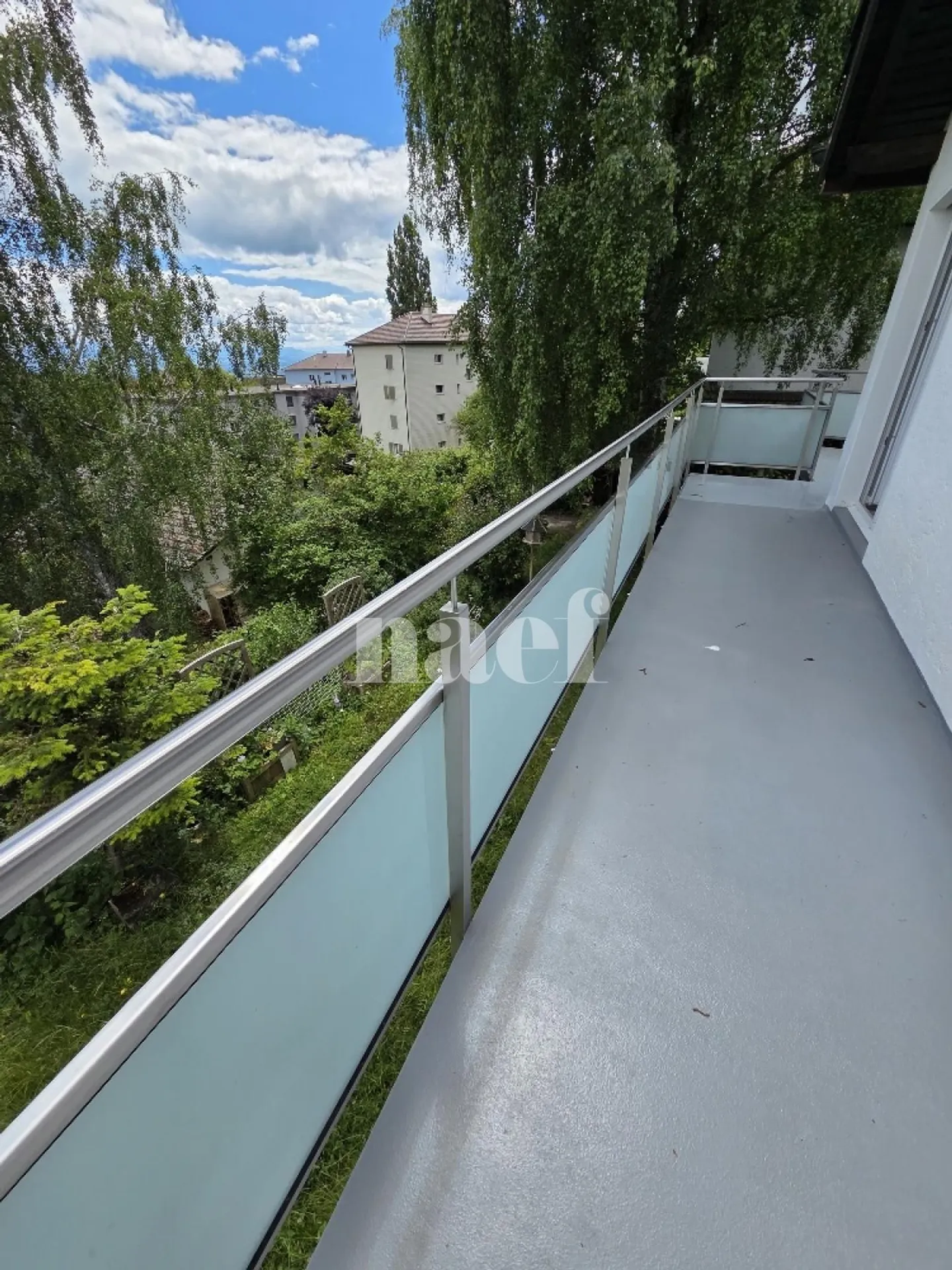 Charmantes 3,5-Zimmer-Haus mit Terrasse, Garten und atemberaubendem Blick - Les Geneveys-sur-Coffrane (Val-de-Ruz) - Foto 4 von 11
