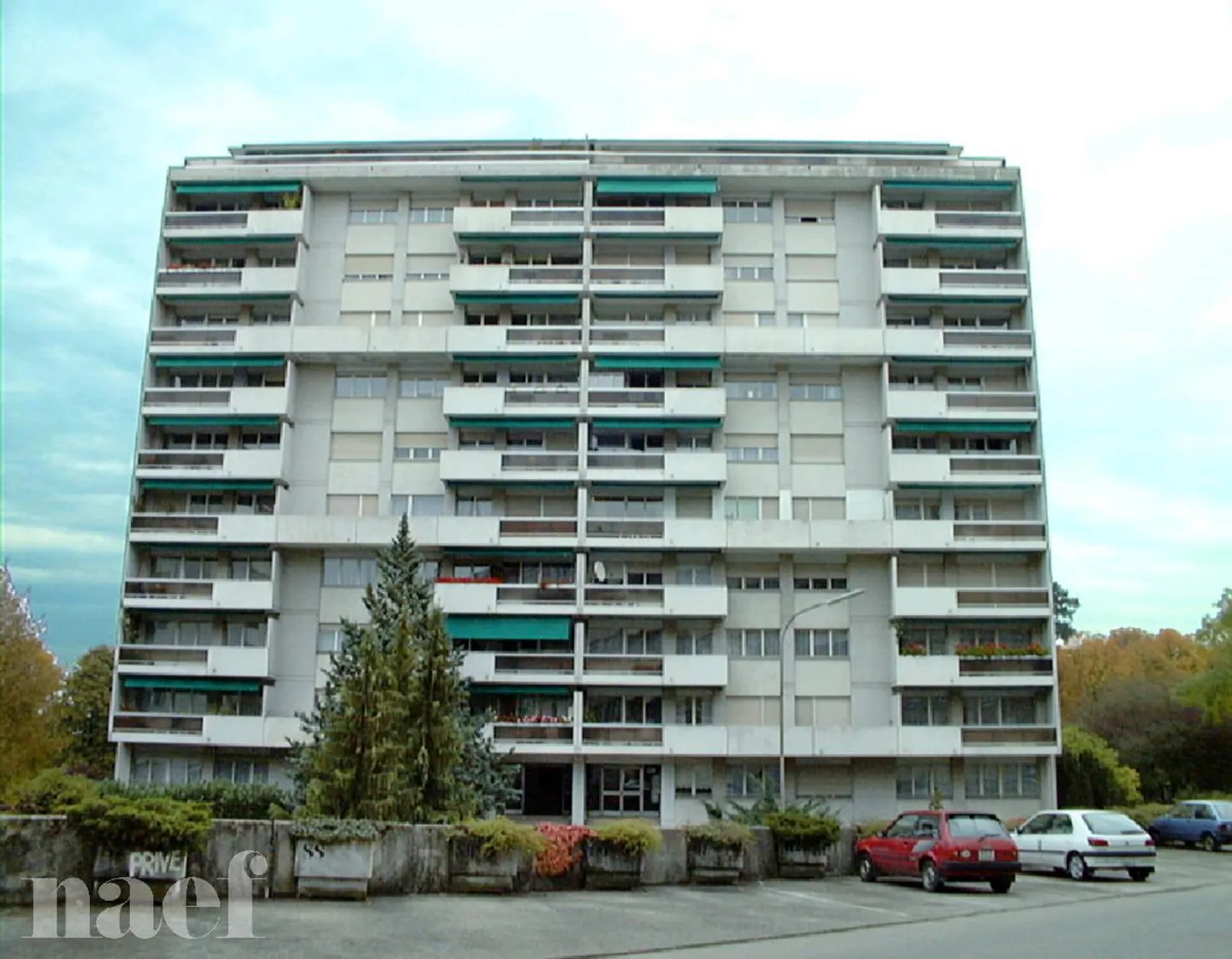 Place de parc extérieure - Photo 1 sur 1