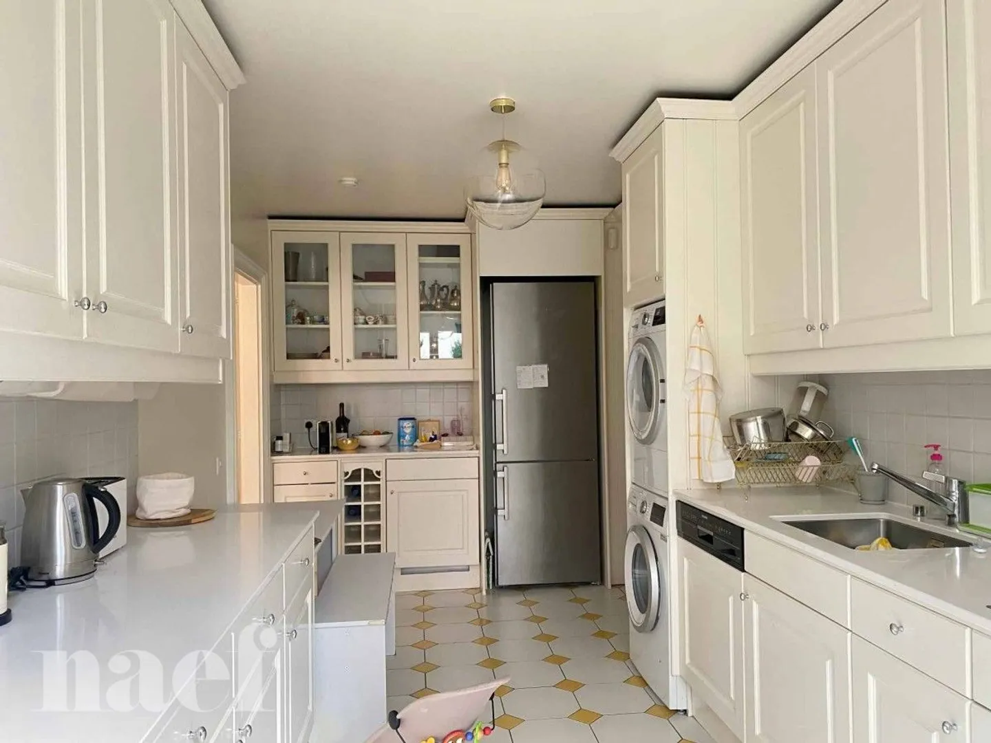 Nel cuore del vecchio Carouge - Ristrutturato con giardino - Foto 6 di 13