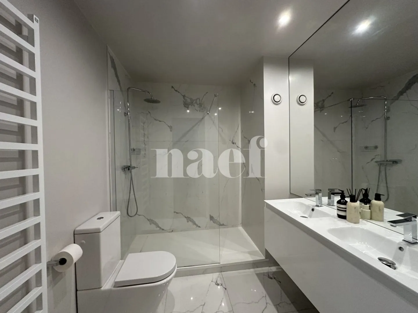 Appartement de prestige, meublé ou non, à côté de l'Eglise Russe - Photo 11 sur 12