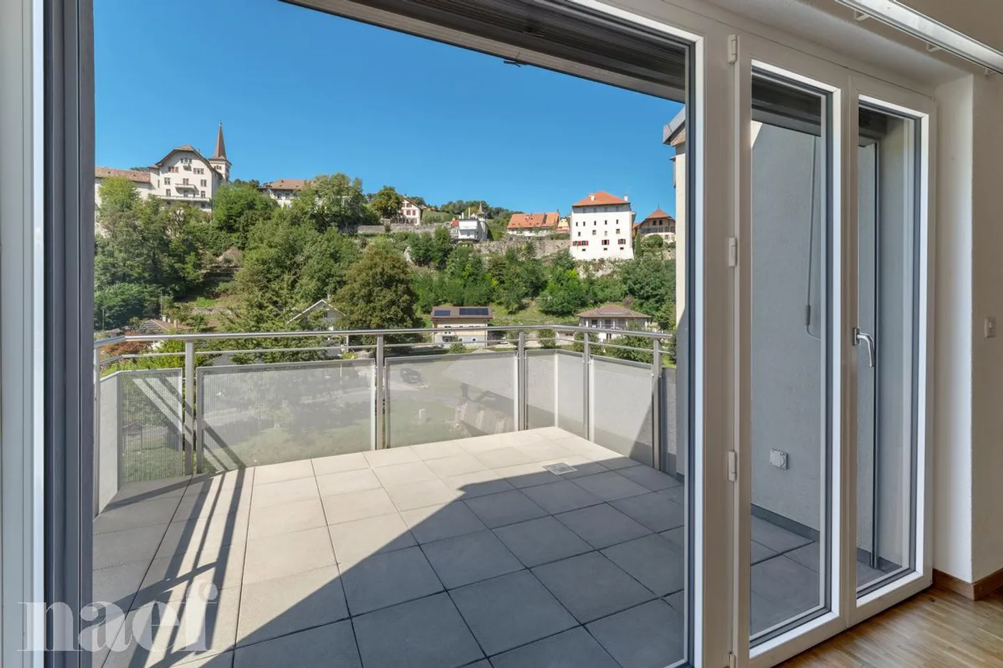 In a family neighborhood - 2.5 room apartment on the third floor - Photo 2 of 9