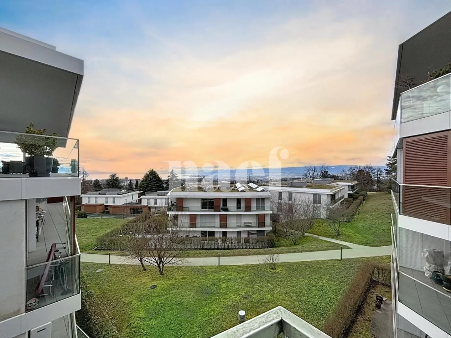 Appartamento di lusso con vista lago - Foto 1 di 13