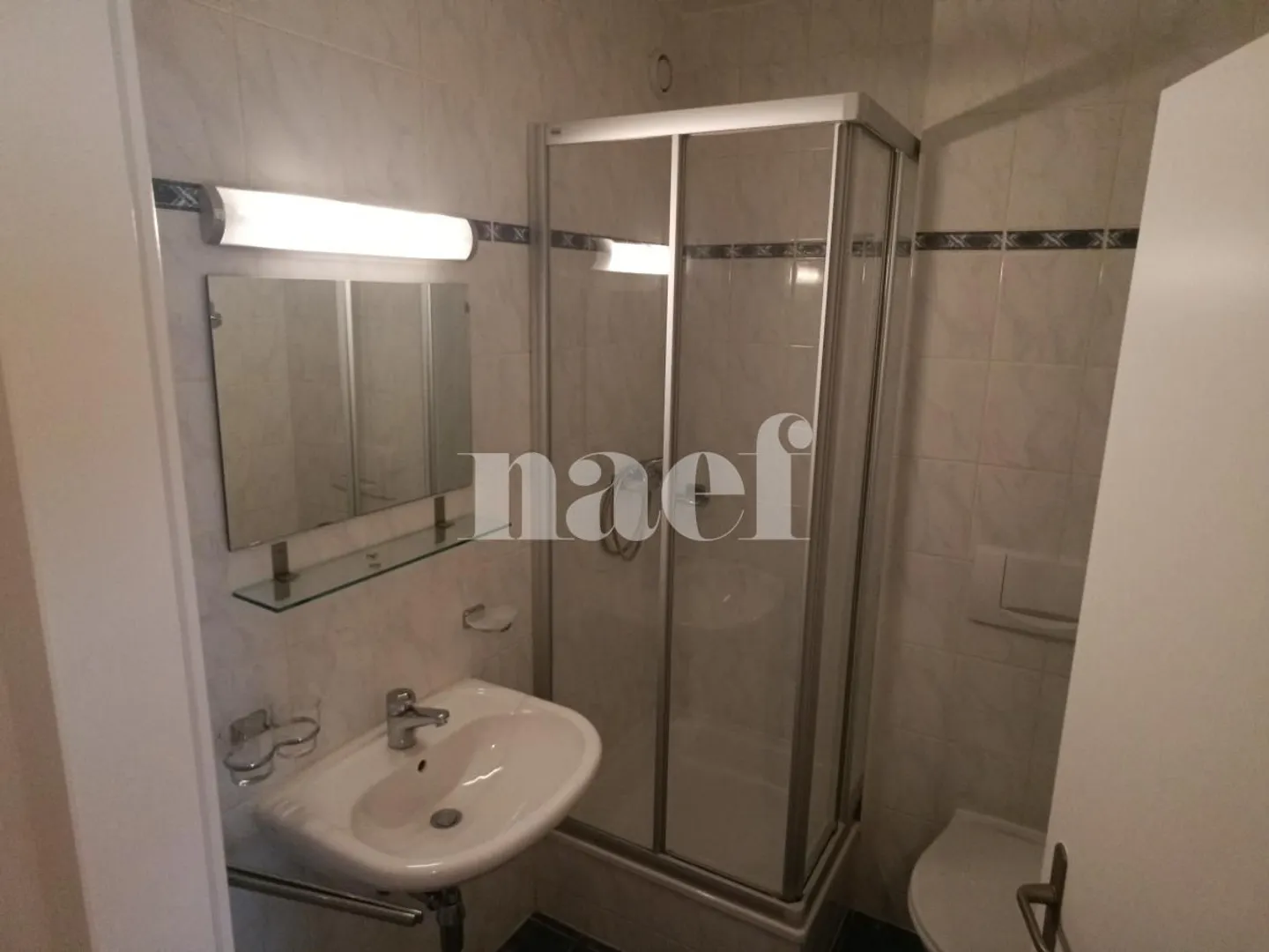 Appartement moderne avec loggia - Photo 7 sur 9