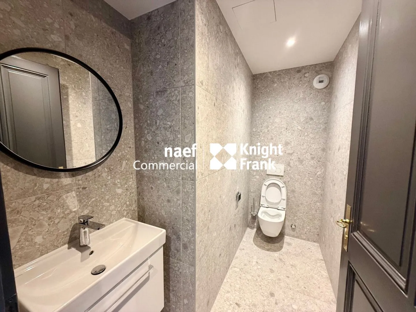 Ufficio Eccezionale di 240m² - Rue du Rhône - Foto 9 di 12
