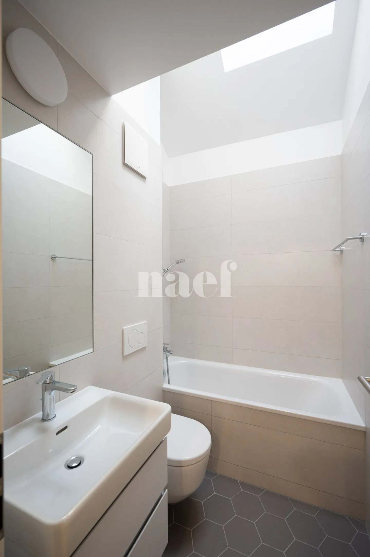 Studio im 2. Stock - Foto 3 von 3