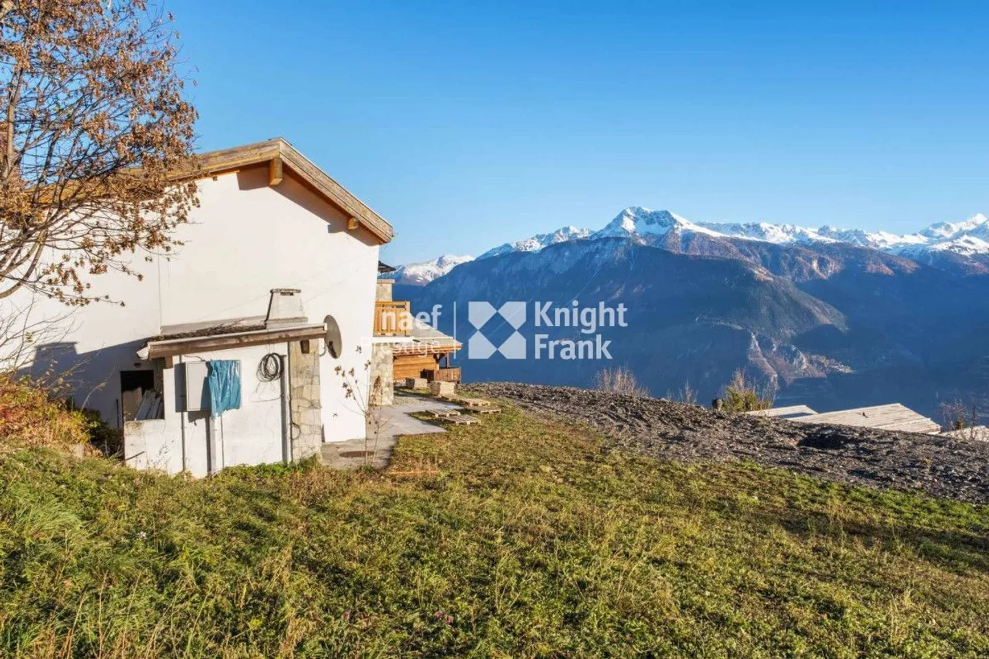 Magnificent 6.5-room villa - Photo 12 of 13