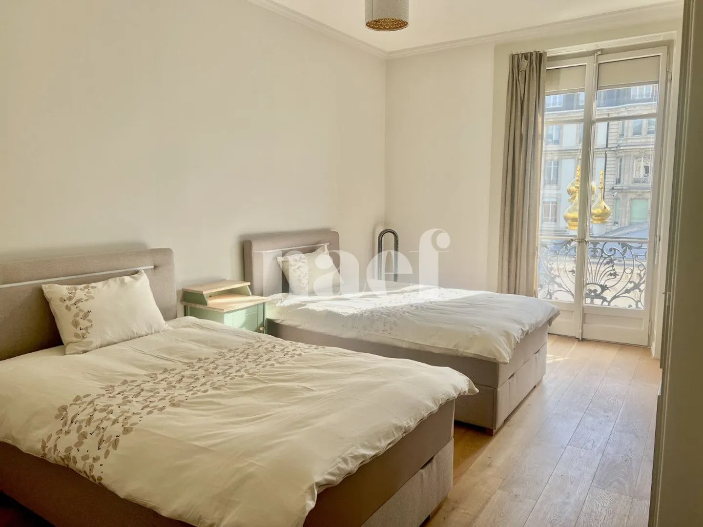 Appartement de prestige, meublé ou non, à côté de l'Eglise Russe - Photo 9 sur 12