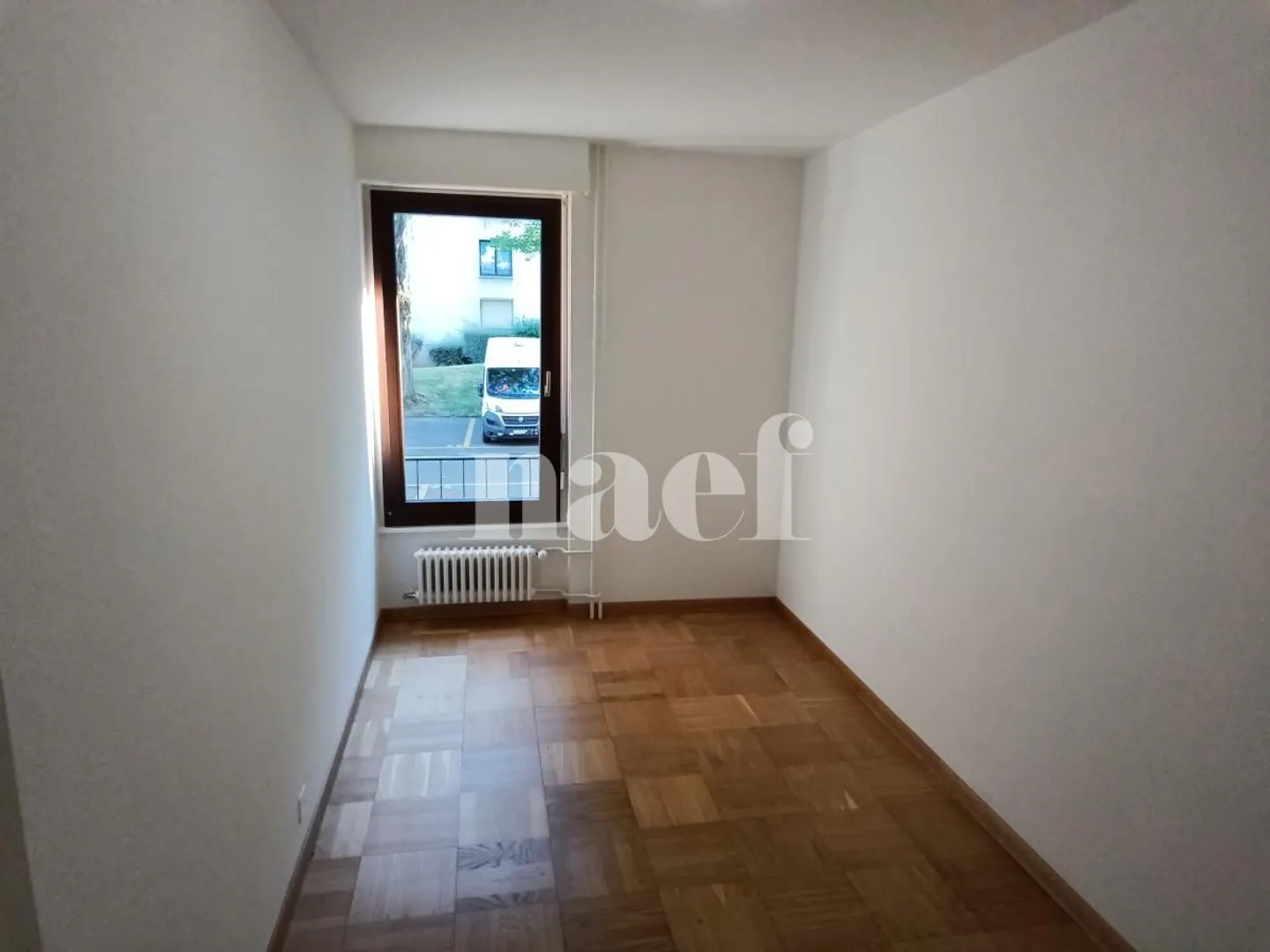 Appartement spacieux avec balcons - Photo 6 sur 10