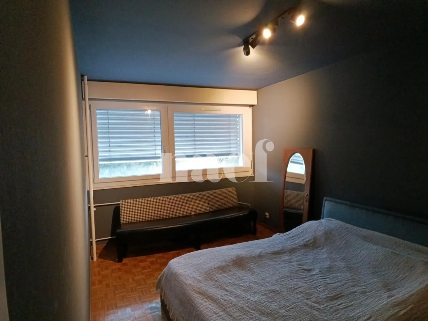 Apartment - Photo 4 of 7