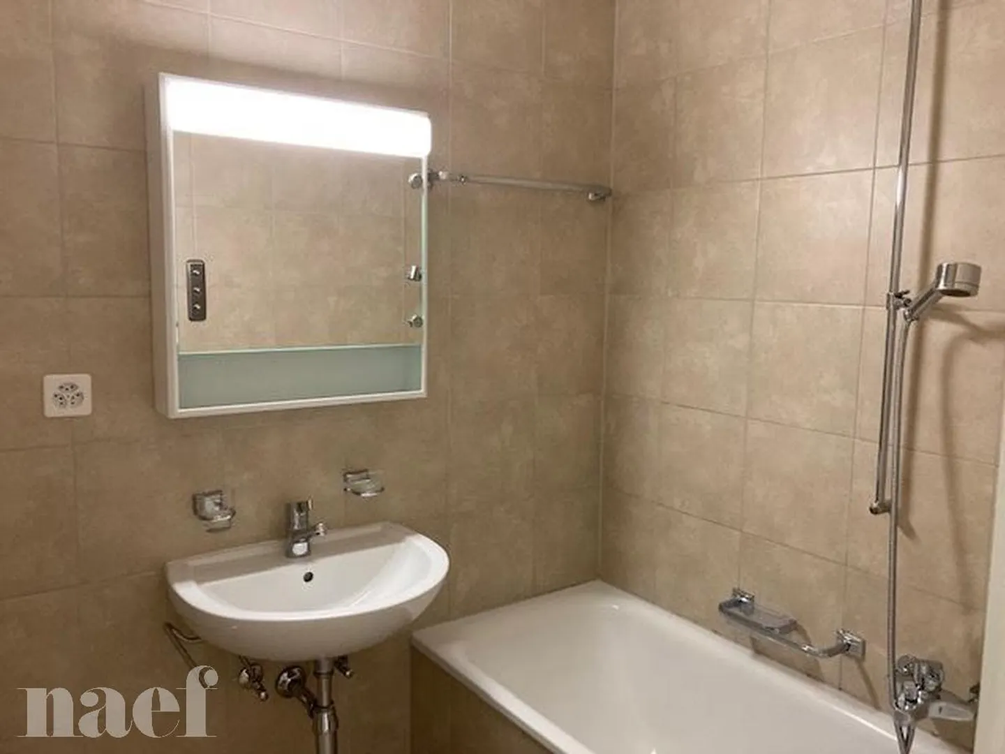 Appartamento di 4,5 stanze nel quartiere di Vernier - Foto 8 di 8