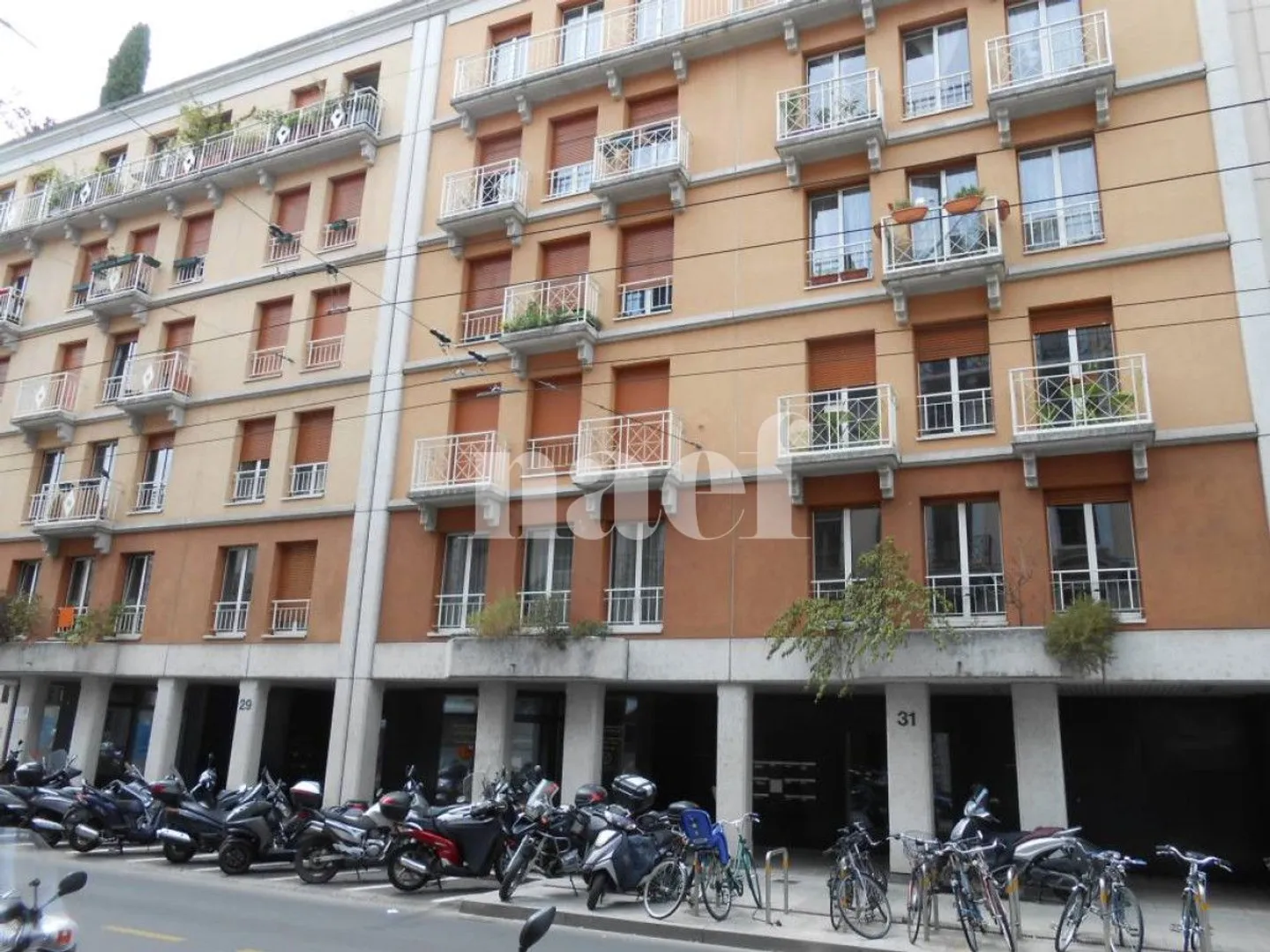 Appartamento di 5 locali al 1° piano - Foto 1 di 12