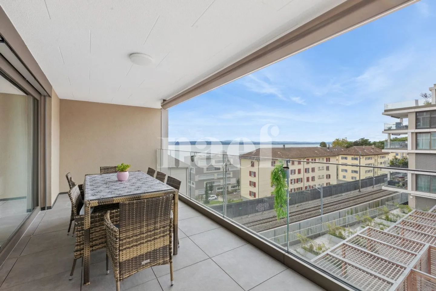 Spacious Apartment in the Heart of Bellavista - Photo 3 of 12